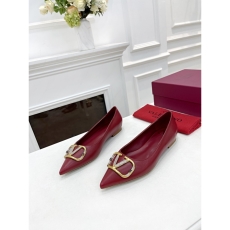 Valentino flat shoes